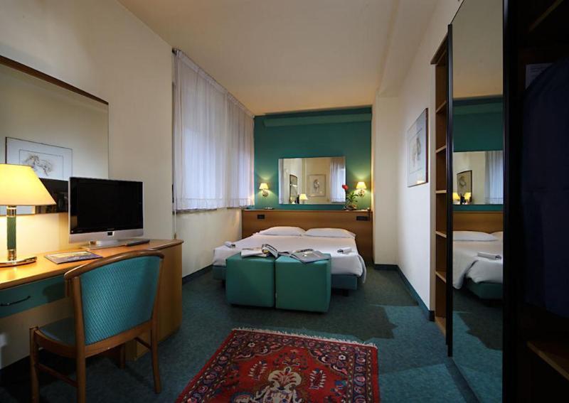 Hotel Carlton Treviso Luaran gambar