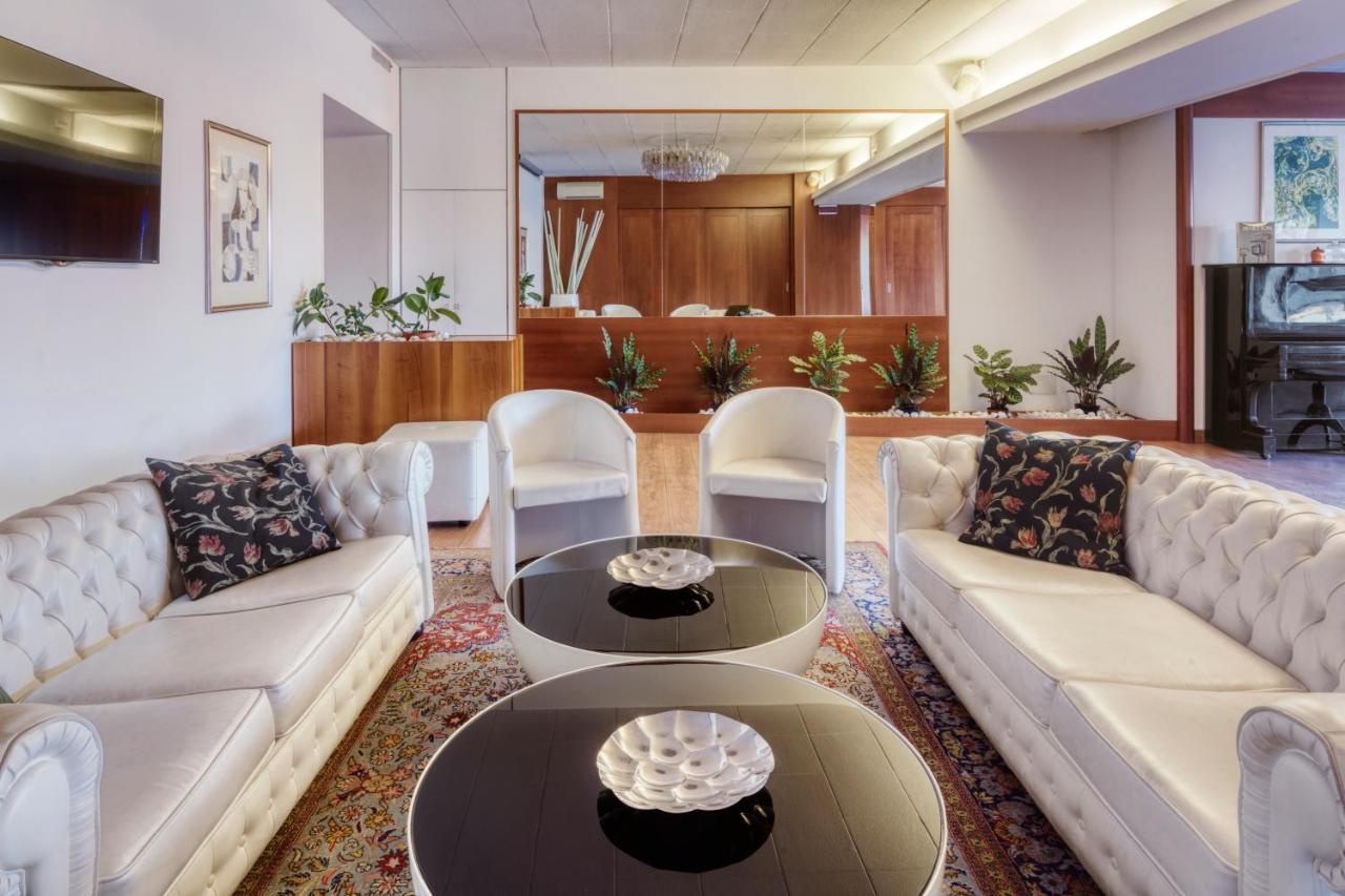 Hotel Carlton Treviso Luaran gambar